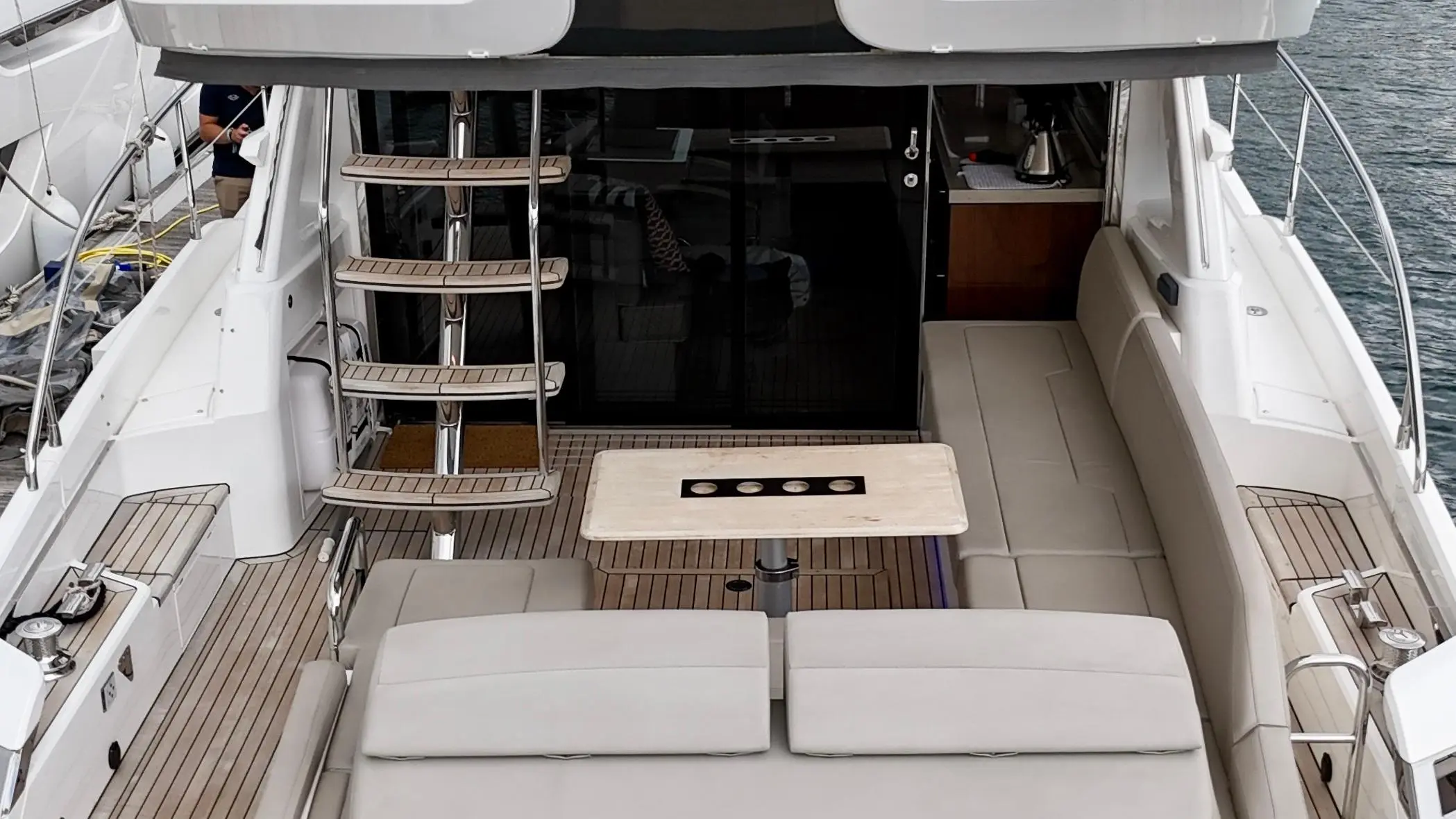 2018 Fairline squadron 53