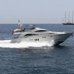 2007 Fairline Squadron 68