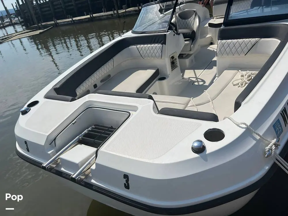 2022 Bayliner dx2200