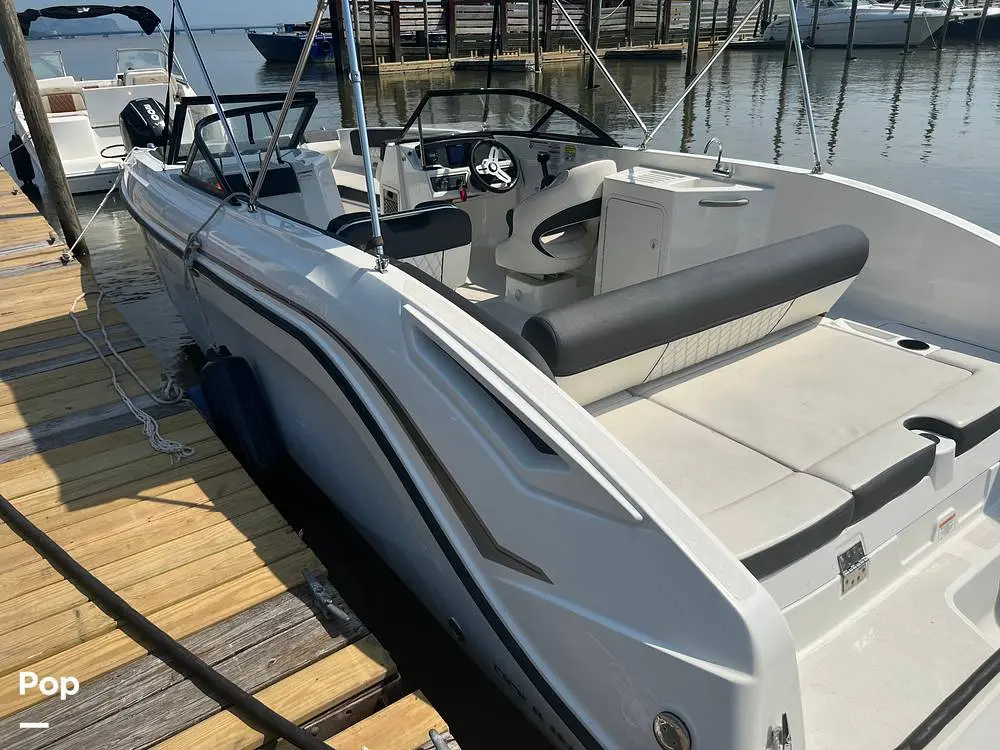 2022 Bayliner dx2200