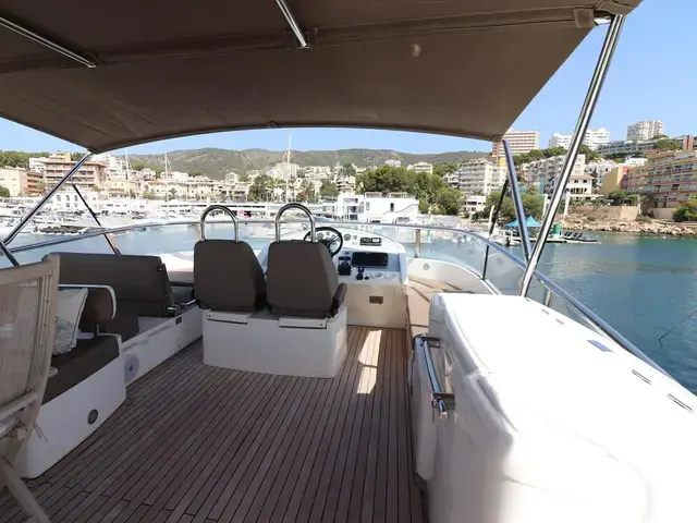 Fairline Squadron 68