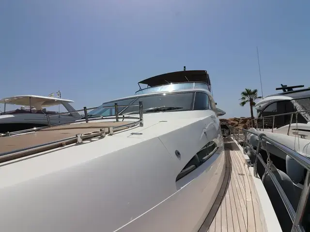 Fairline Squadron 68