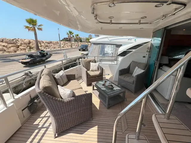 Fairline Squadron 68