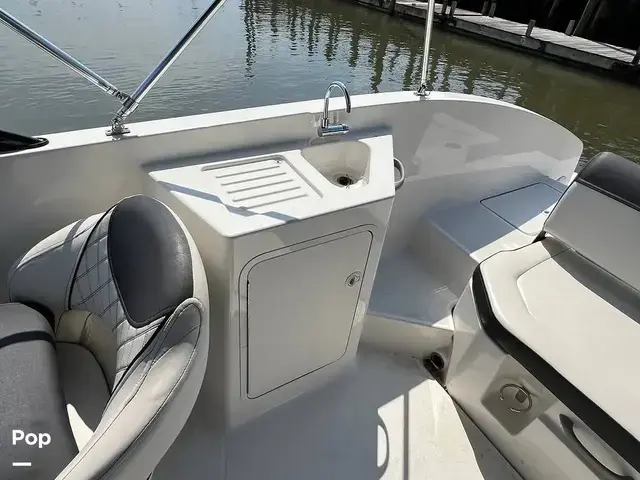 Bayliner Dx2200