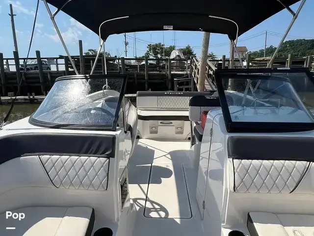 Bayliner Dx2200