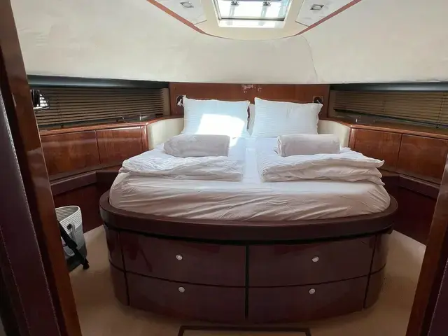 Fairline Squadron 68