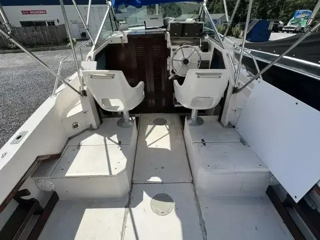 Grady White Seafarer 226