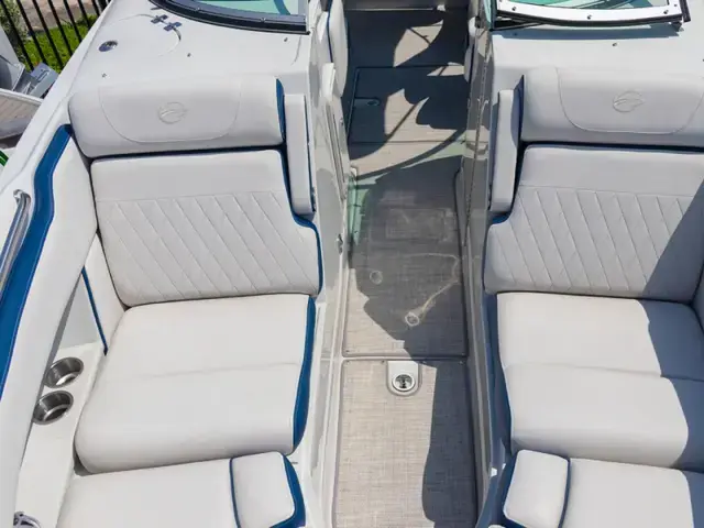 Crownline 25 Cr