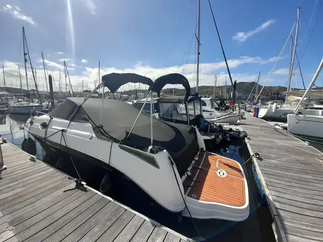 Sea Ray 255 Sundancer