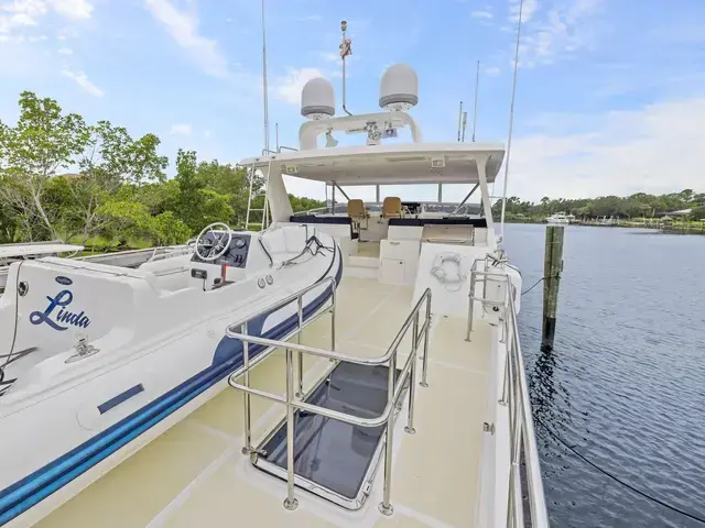 Outer Reef 700 Motoryacht