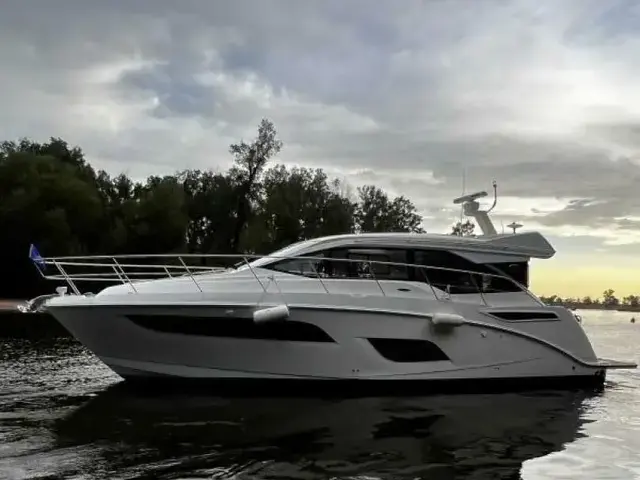 Sea Ray Sundancer 460