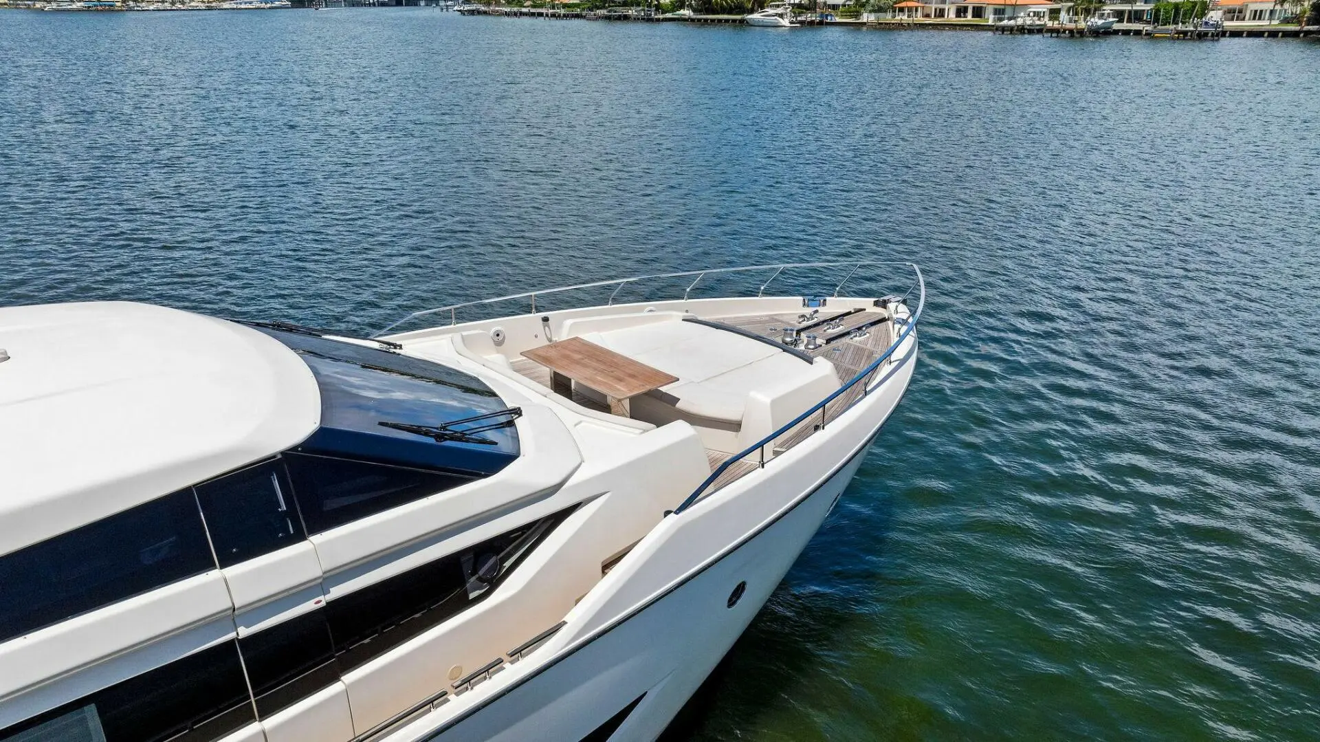 2022 Ferretti 850