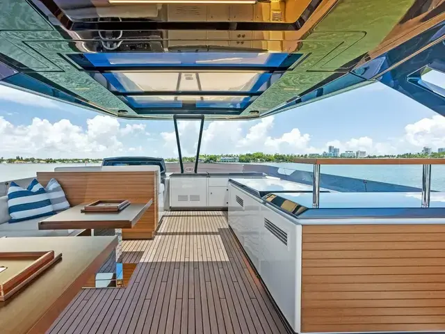 Ferretti Yachts 850