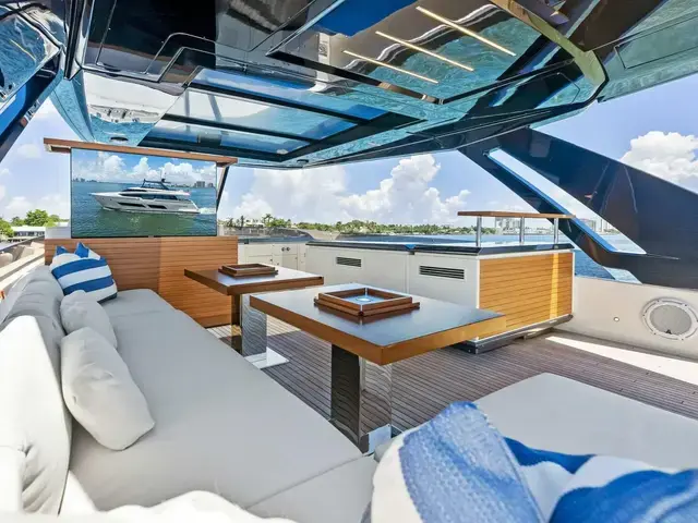 Ferretti Yachts 850