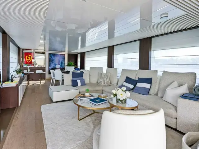 Ferretti Yachts 850