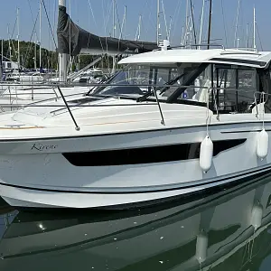 2022 Jeanneau Merry Fisher 895 Sport Offshore