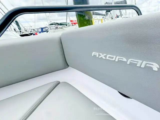 Axopar 28 Cabin Brabus Line