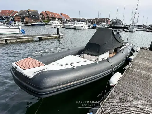 Grand RIB G850 RIB