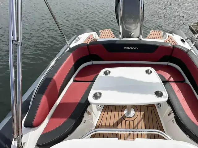 Grand RIB G850 RIB