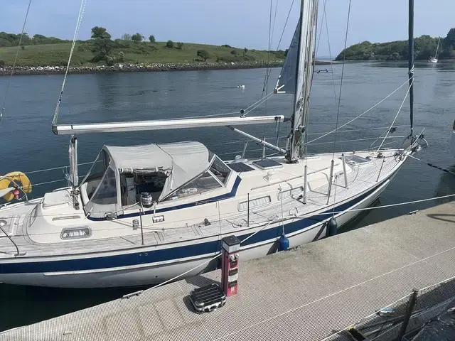 Hallberg-Rassy 36