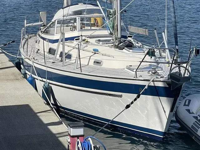 Hallberg-Rassy 36