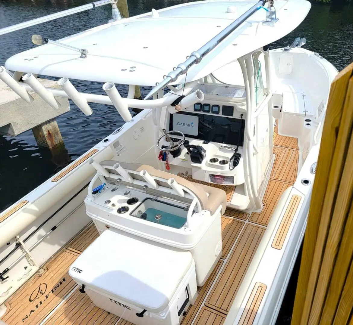 2012 Sailfish 2660 cc