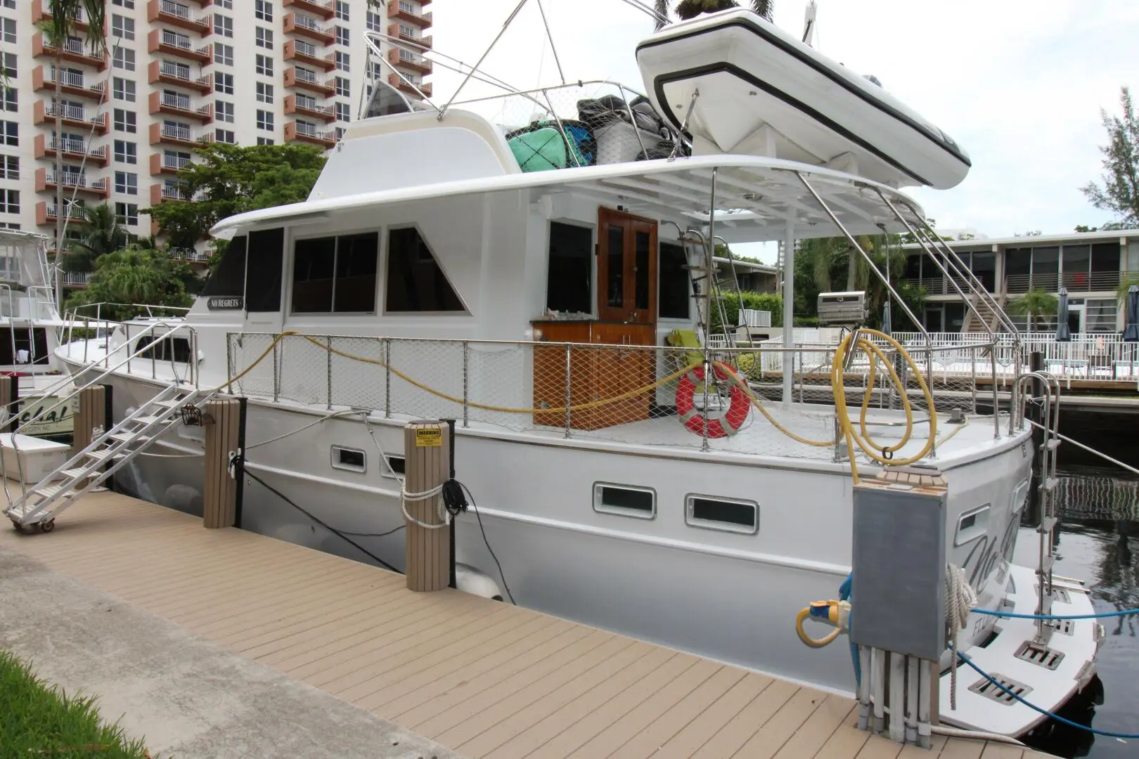 1968 Hatteras sport deck