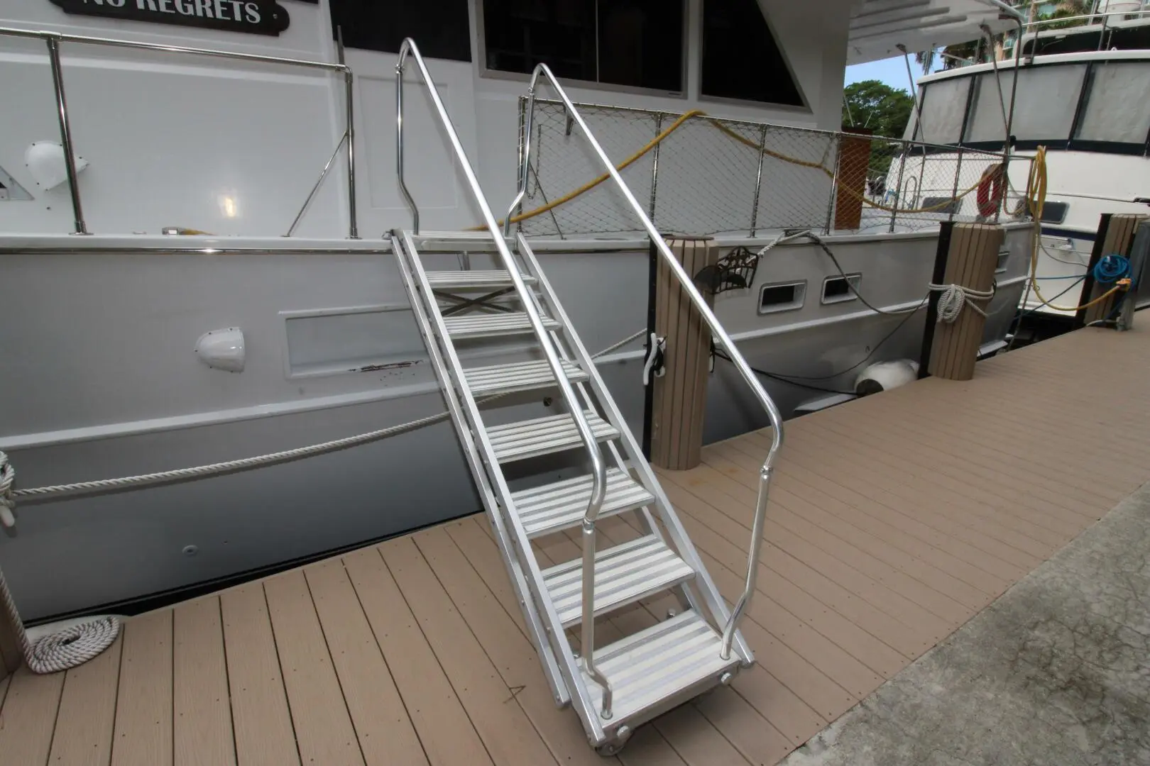 1968 Hatteras sport deck