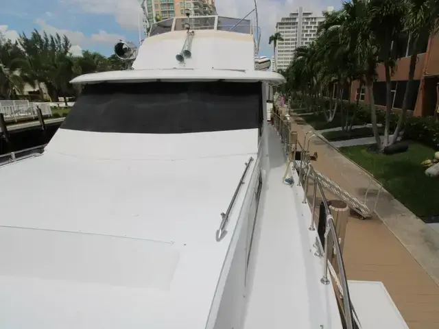 Hatteras 50 Sport Deck Motor Yacht