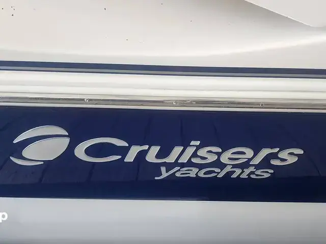 Cruisers Yachts 320