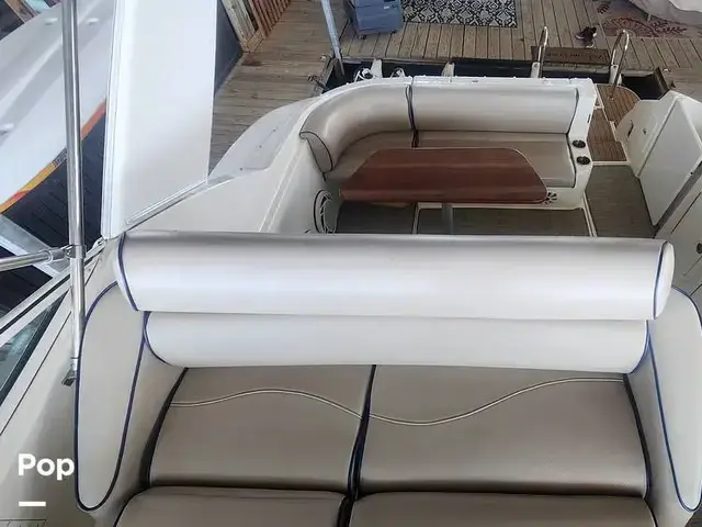 Cruisers Yachts 320