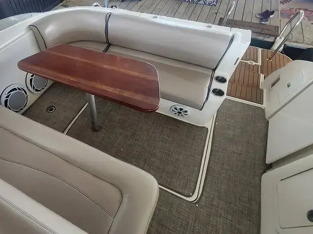 Cruisers Yachts 320