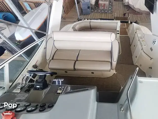 Cruisers Yachts 320