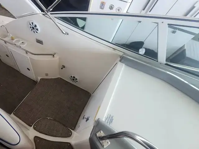 Cruisers Yachts 320