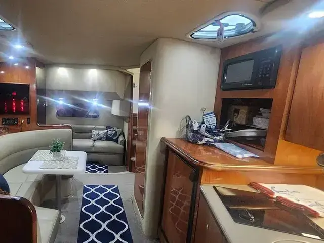 Cruisers Yachts 320