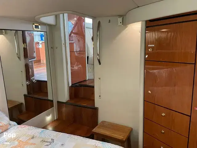 Sea Ray 370 Aft Cabin