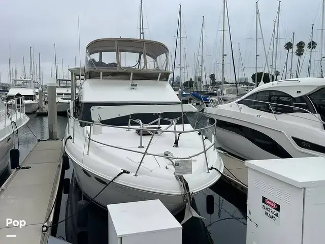 Sea Ray 370 Aft Cabin