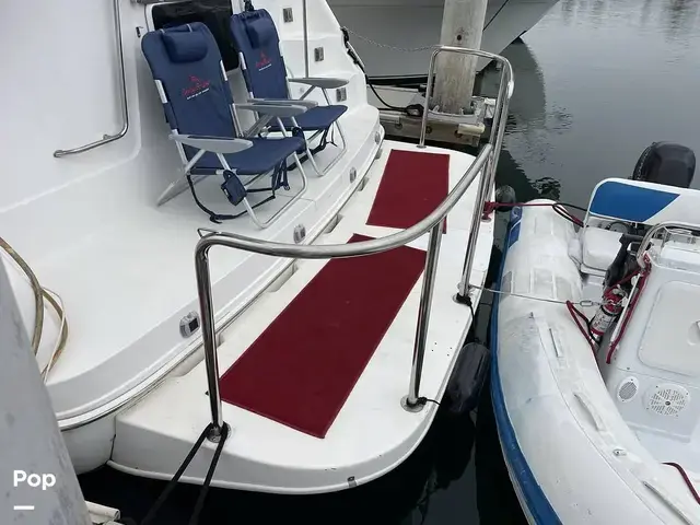 Sea Ray 370 Aft Cabin