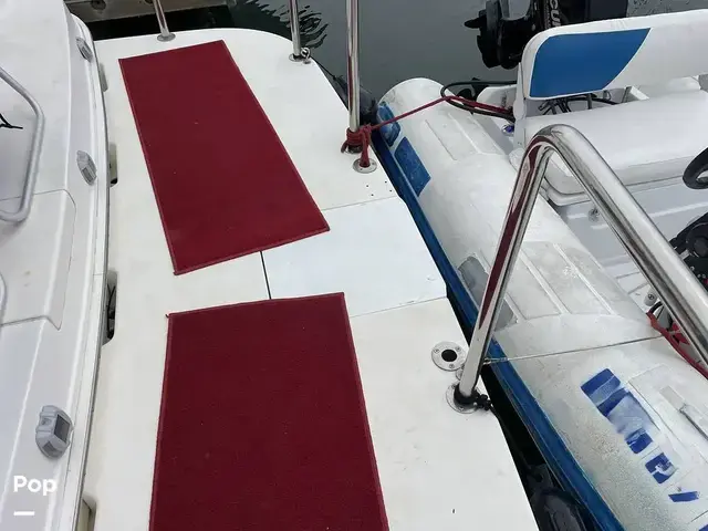 Sea Ray 370 Aft Cabin