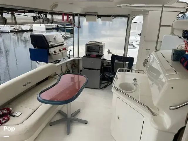 Sea Ray 370 Aft Cabin