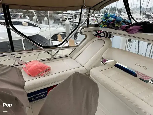 Sea Ray 370 Aft Cabin