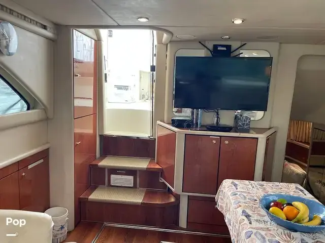 Sea Ray 370 Aft Cabin