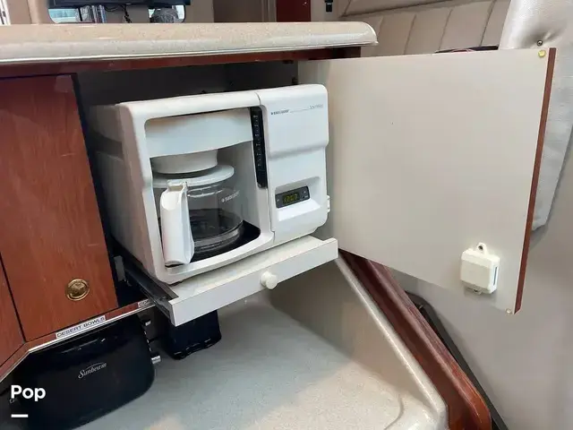 Sea Ray 370 Aft Cabin