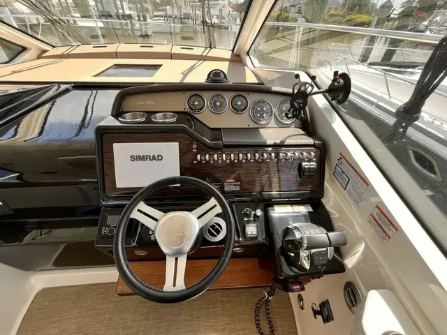 Sea Ray Sundancer 350 Coupe