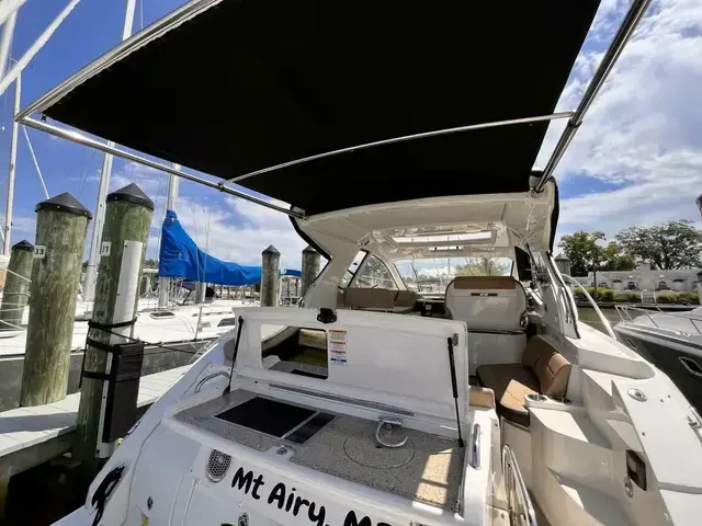 Sea Ray Sundancer 350 Coupe