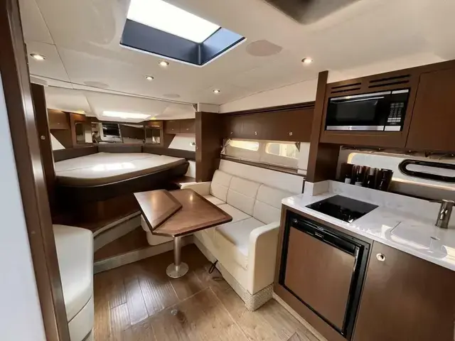 Sea Ray Sundancer 350 Coupe