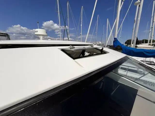 Sea Ray Sundancer 350 Coupe