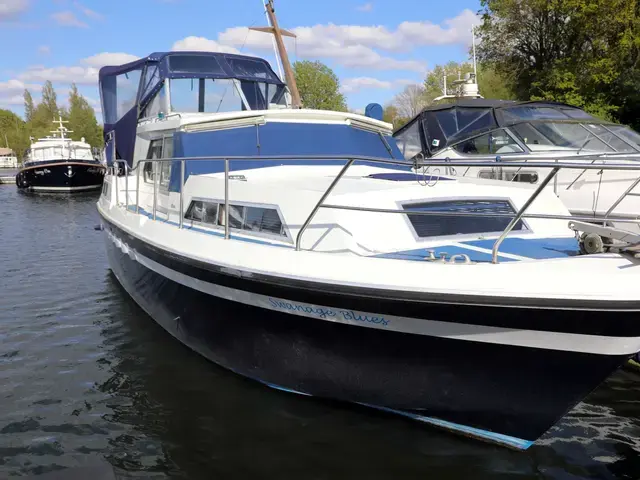 Broom Boats 35 European