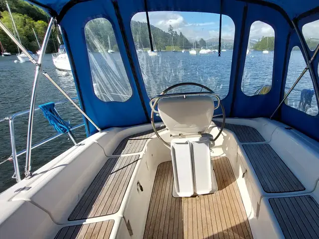 Bavaria Cruiser 37