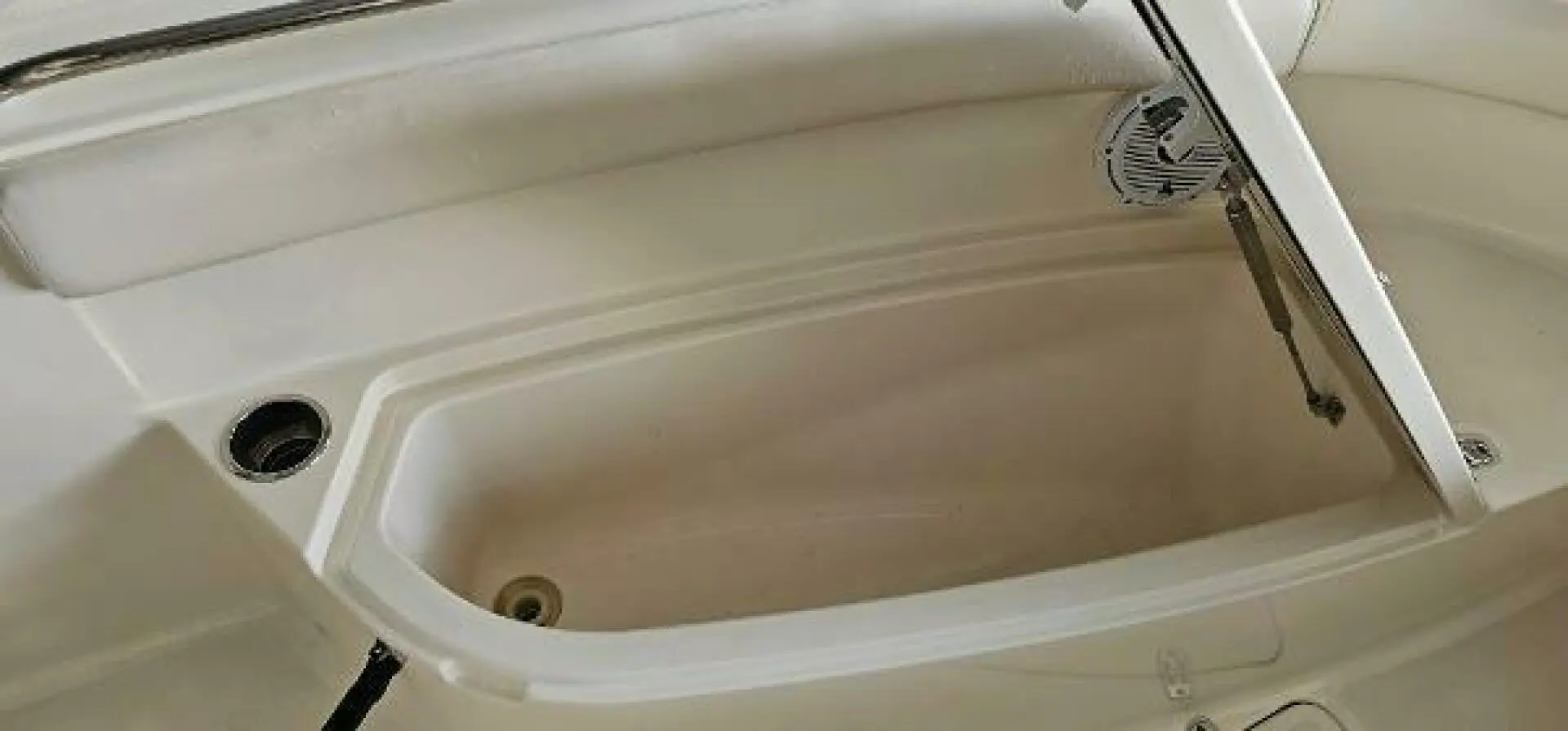 2014 Pursuit 260 center console